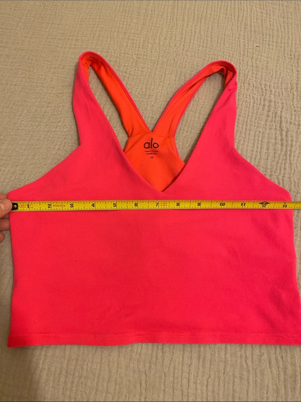 ALO Yoga Pink Sports Bra with Orange Lining V-Neck Crop. Size M